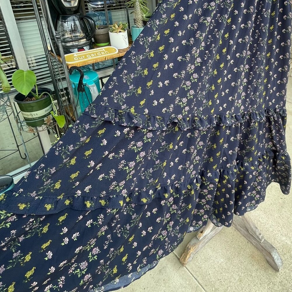 NWT Women's Large MAX STUDIO Navy Floral V-neck Empire Waist Tiered Midi Dress - Picture 10 of 16